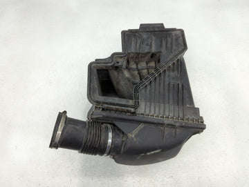 Bmw 750i Air Cleaner Intake-duct Hose Tube - Oemusedautoparts1.com