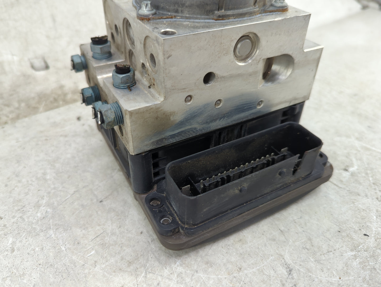 2012 Bmw 750li ABS Pump Control Module Replacement P/N:34516851382-01 34526851384-01 Fits Fits 2009 2010 2011 2013 OEM Used 