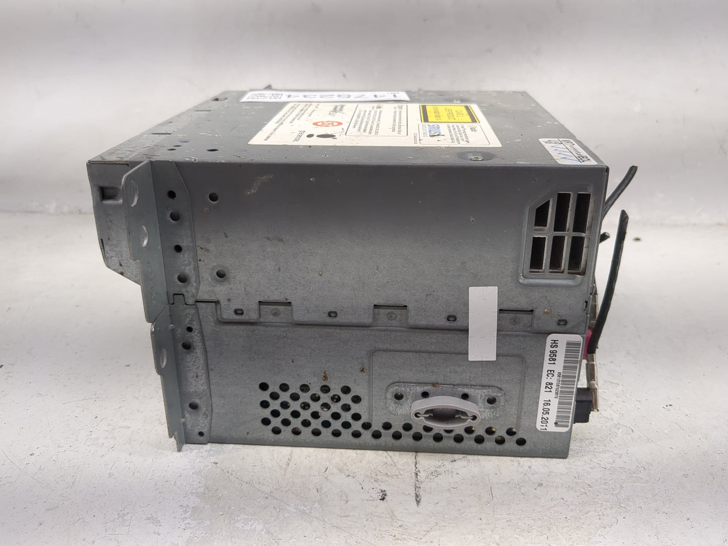 2012 Bmw 750li Radio AM FM Cd Player Receiver Replacement P/N:9257010 HB9581, 9581E70B7923879 Fits Fits 2010 2011 OEM Used A