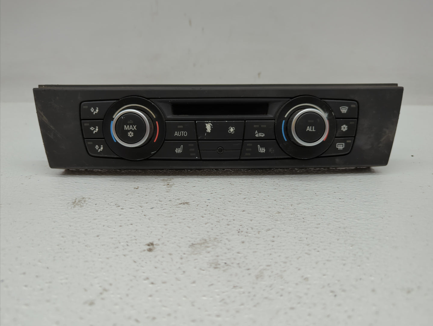 2012-2015 Bmw X1 Climate Control Module Temperature AC/Heater Replacement P/N:6411 9242409-01 6411 9250393-01 Fits OEM Used 