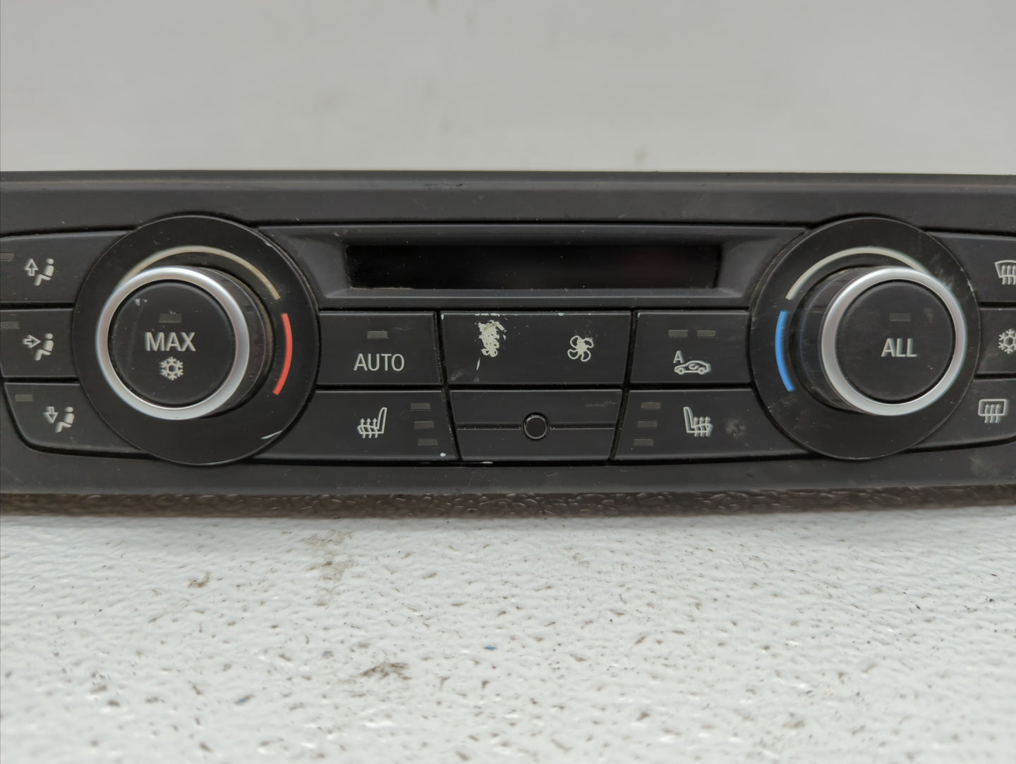 2012-2015 Bmw X1 Climate Control Module Temperature AC/Heater Replacement P/N:6411 9242409-01 6411 9250393-01 Fits OEM Used 