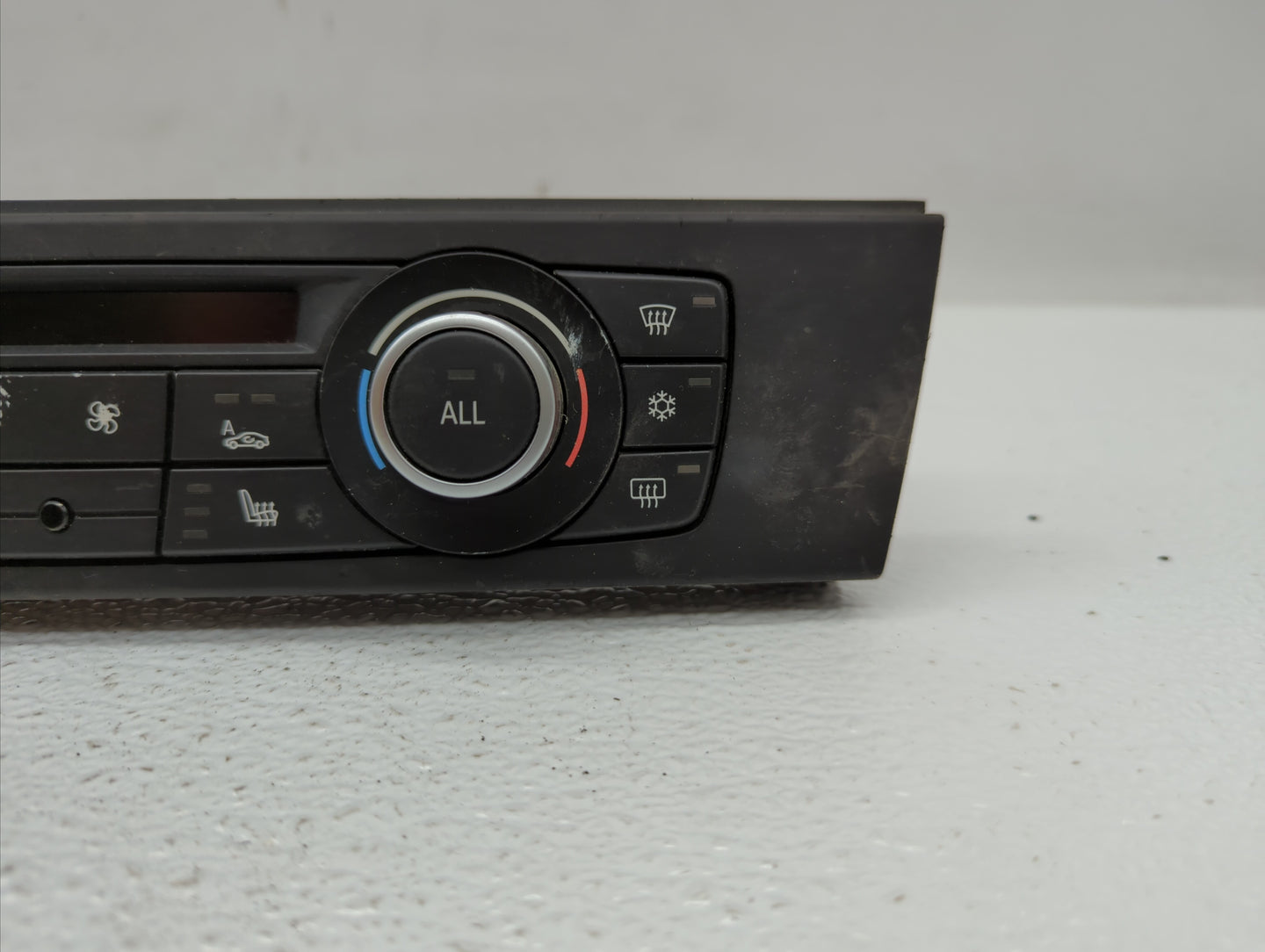 2012-2015 Bmw X1 Climate Control Module Temperature AC/Heater Replacement P/N:6411 9242409-01 6411 9250393-01 Fits OEM Used 