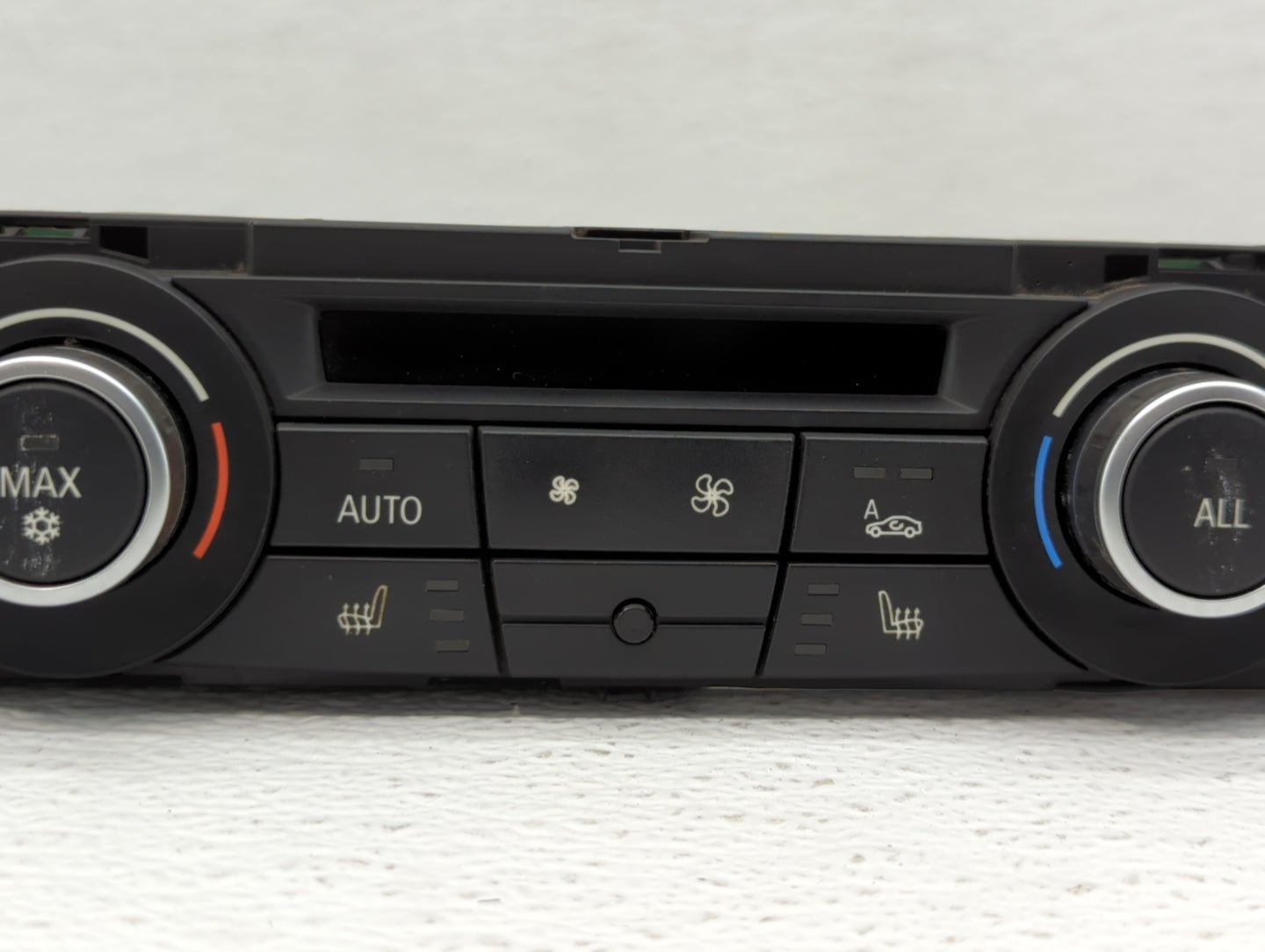 2012-2015 Bmw X1 Climate Control Module Temperature AC/Heater Replacement P/N:6411 9263302-01 6411 9292262-02 Fits OEM Used 