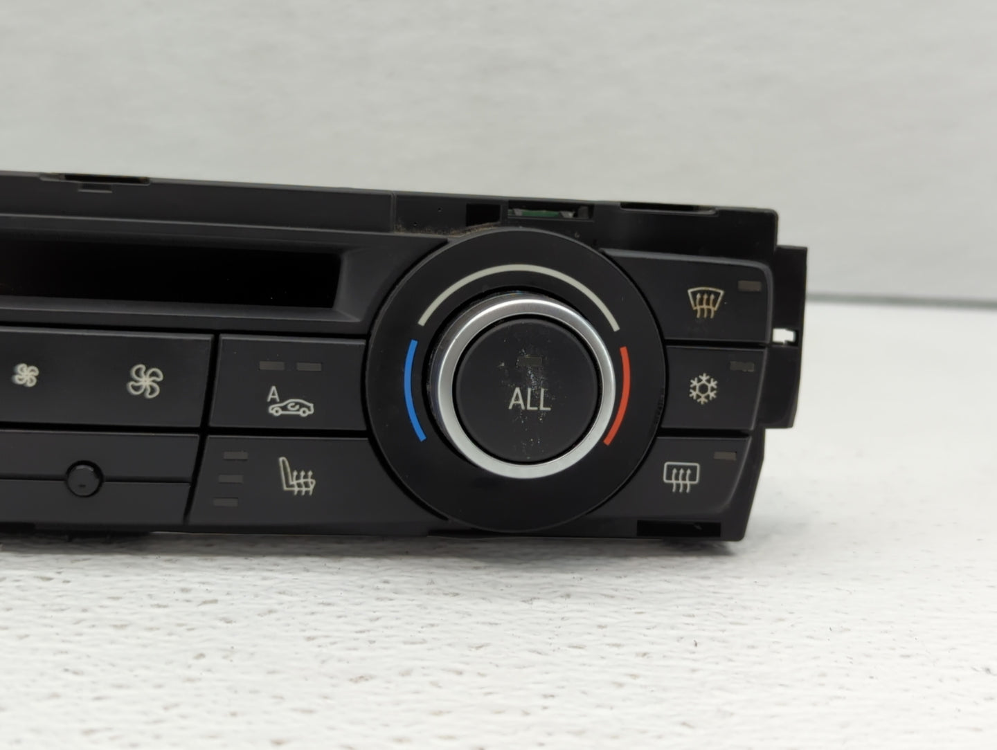 2012-2015 Bmw X1 Climate Control Module Temperature AC/Heater Replacement P/N:6411 9263302-01 6411 9292262-02 Fits OEM Used 