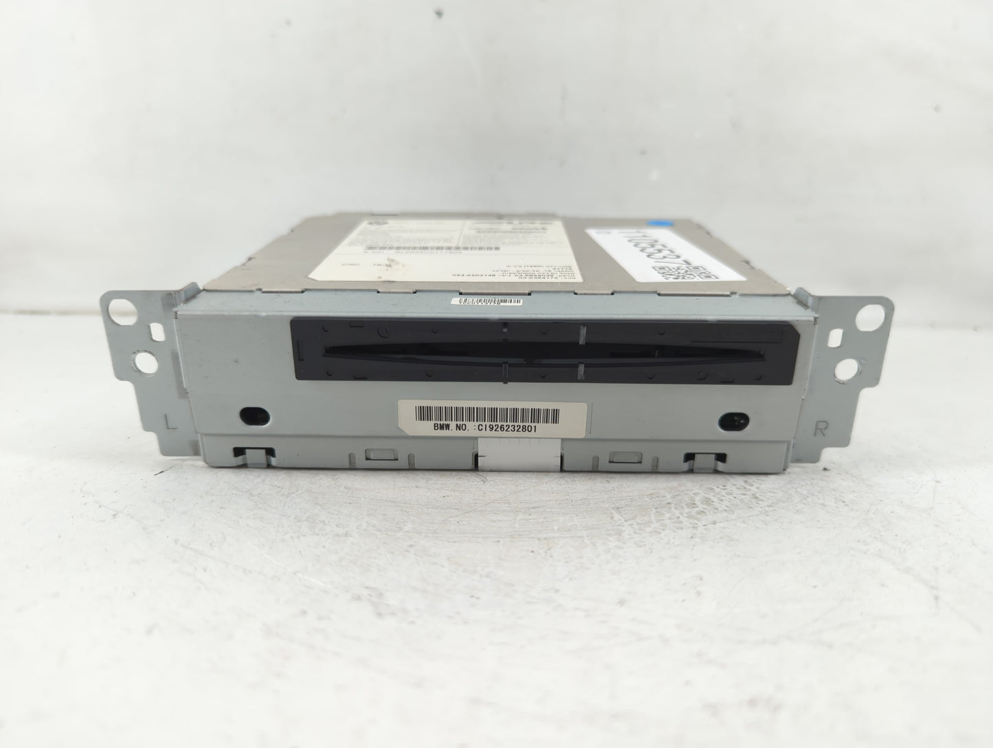2012 Bmw X3 Radio AM FM Cd Player Receiver Replacement P/N:9 262 328 Fits OEM Used Auto Parts - Oemusedautoparts1.com