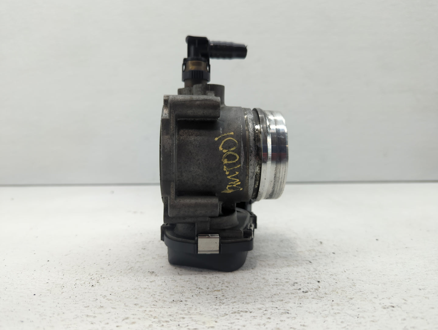 2013-2017 Bmw X3 Throttle Body P/N:1354 7588625-04 1354 7588625-03 Fits Fits 2012 2013 2014 2015 2016 2017 2018 OEM Used Aut
