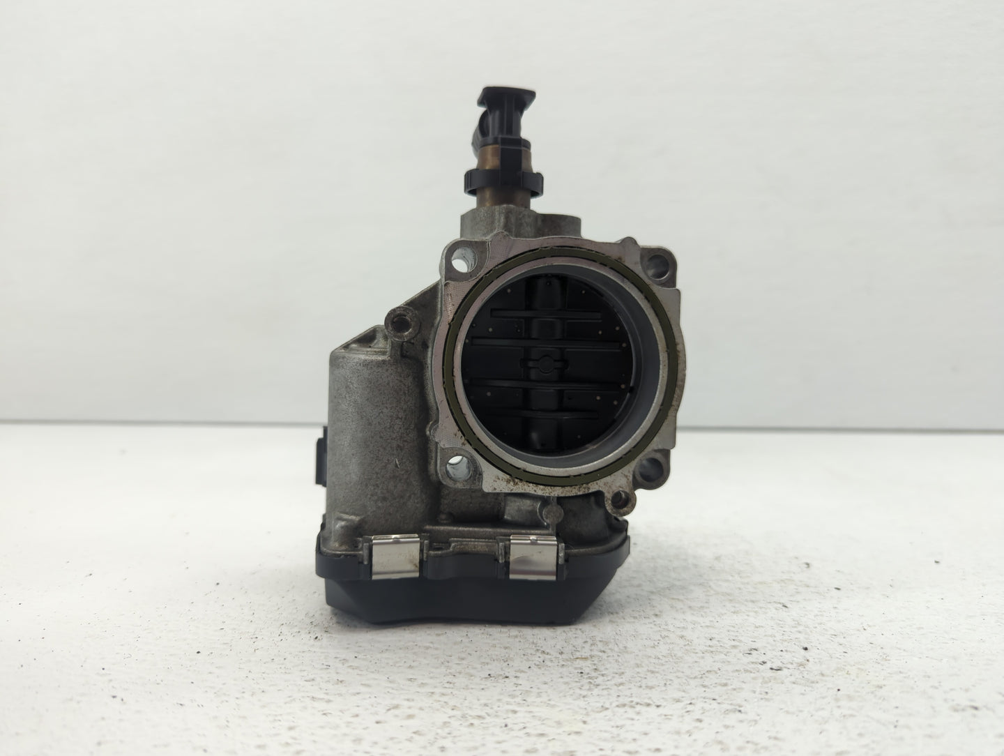 2013-2017 Bmw X3 Throttle Body P/N:1354 7588625-04 1354 7588625-03 Fits Fits 2012 2013 2014 2015 2016 2017 2018 OEM Used Aut