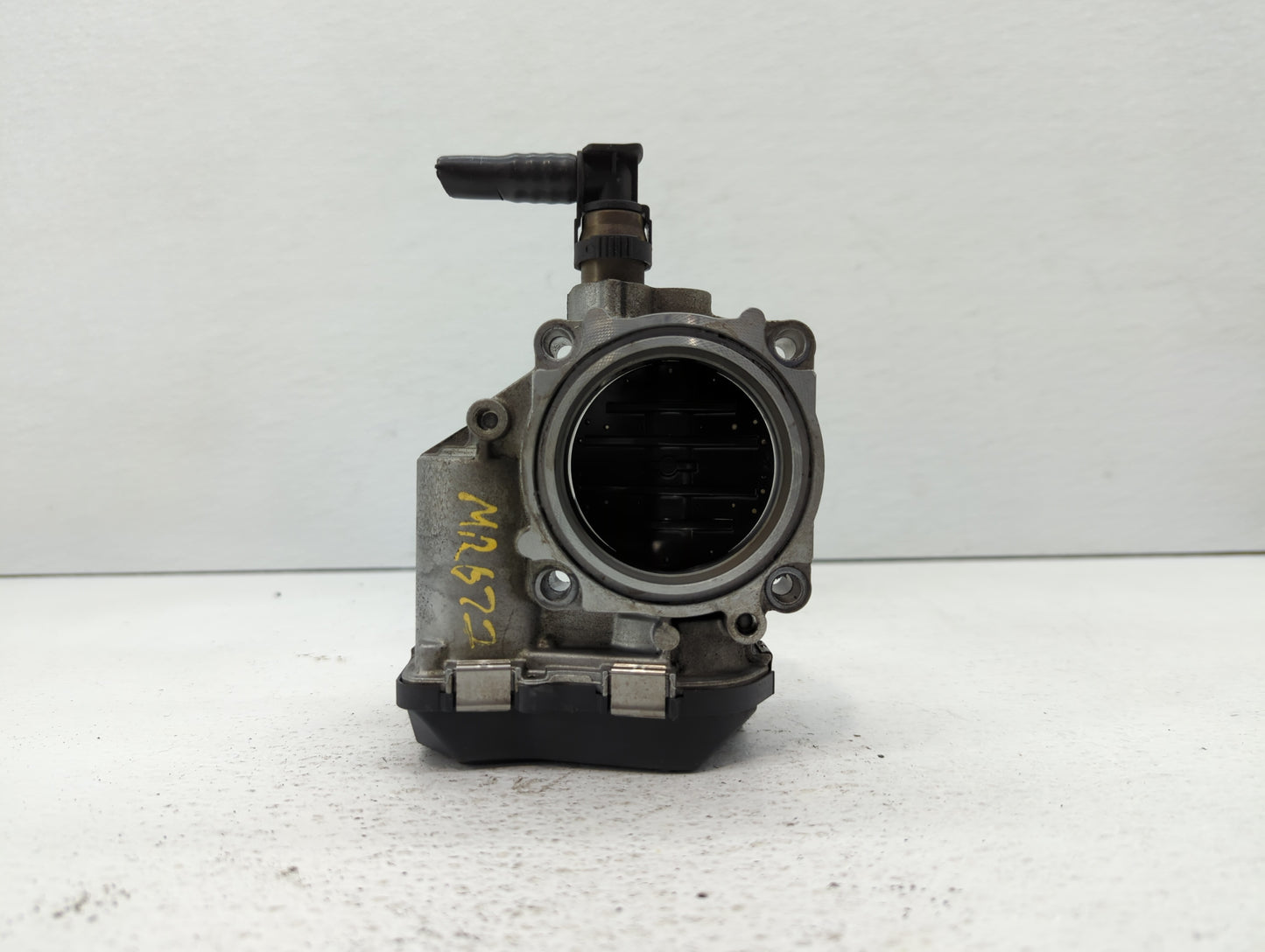 2013-2017 Bmw X3 Throttle Body P/N:1354 7588625-02 1354 7588625-04, 1354 7588625-03 Fits Fits 2012 2013 2014 2015 2016 2017 