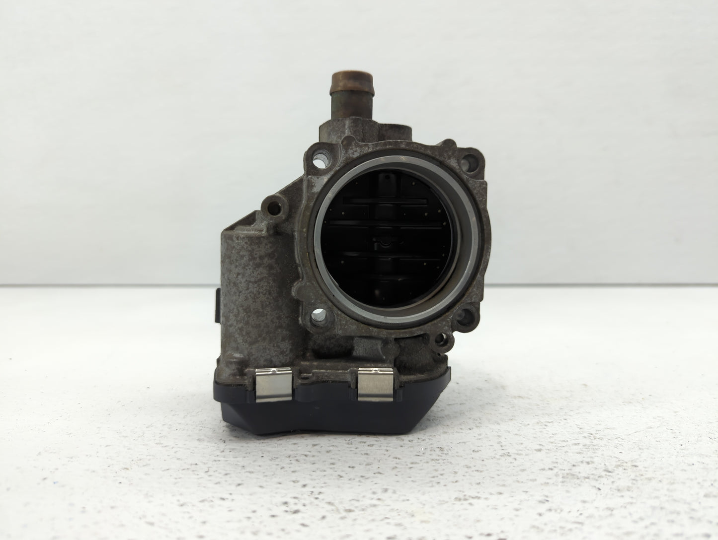 2013-2017 Bmw X3 Throttle Body P/N:1354 7588625-02 1354 7588625-04, 1354 7588625-03 Fits Fits 2012 2013 2014 2015 2016 2017 