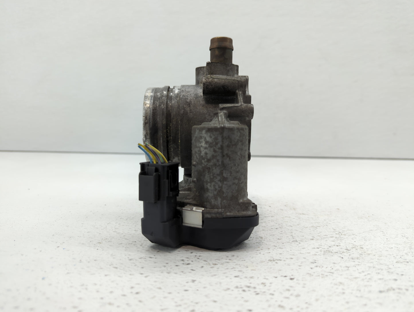 2013-2017 Bmw X3 Throttle Body P/N:1354 7588625-02 1354 7588625-04, 1354 7588625-03 Fits Fits 2012 2013 2014 2015 2016 2017 