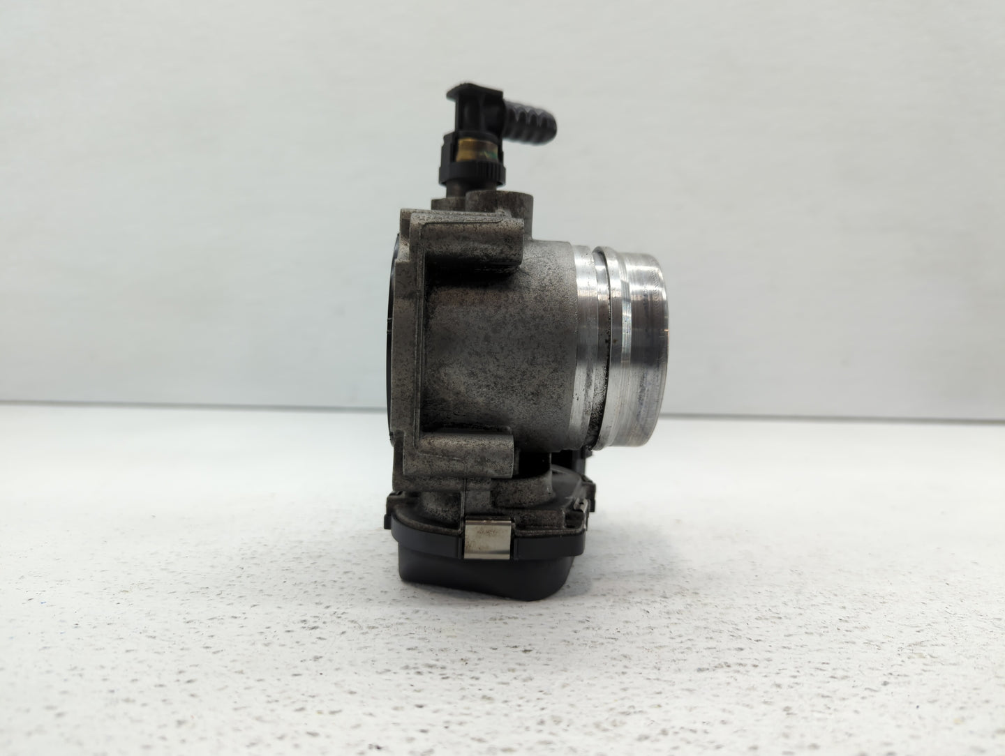 2013-2017 Bmw X3 Throttle Body P/N:1354 7588625-02 1354 7588625-04, 1354 7588625-03 Fits Fits 2012 2013 2014 2015 2016 2017 