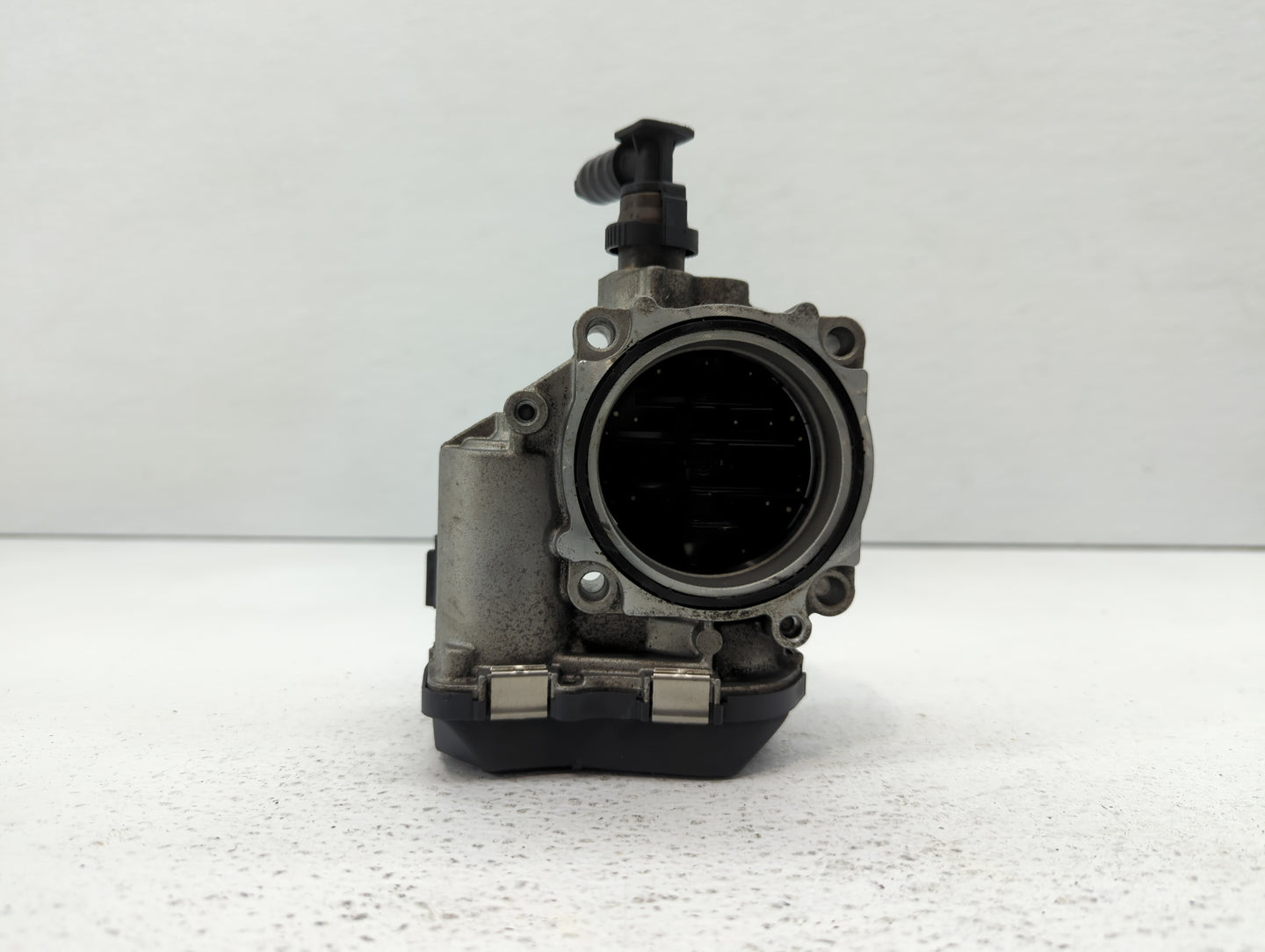 2013-2017 Bmw X3 Throttle Body P/N:1354 7588625-02 1354 7588625-04, 1354 7588625-03 Fits Fits 2012 2013 2014 2015 2016 2017 