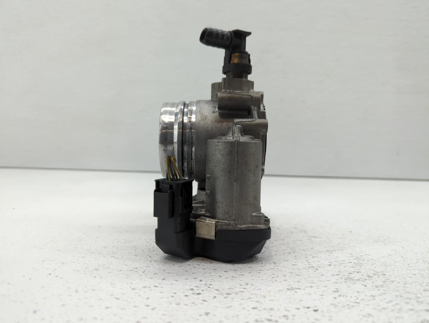 2013-2017 Bmw X3 Throttle Body P/N:1354 7588625-02 1354 7588625-04, 1354 7588625-03 Fits Fits 2012 2013 2014 2015 2016 2017 