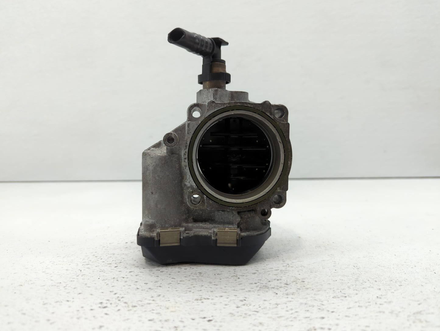 2013-2017 Bmw X3 Throttle Body P/N:1354 7588625-04 1354 7588625-03 Fits Fits 2012 2013 2014 2015 2016 2017 2018 OEM Used Aut