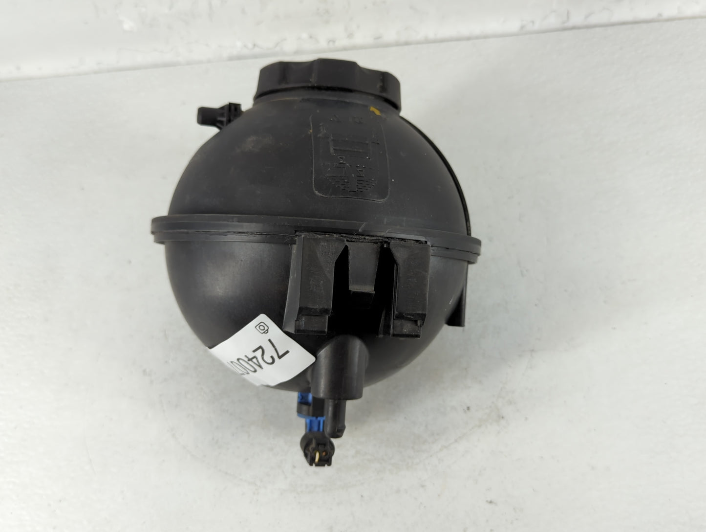 2011-2014 Bmw X3 Radiator Coolant Overflow Expansion Tank Bottle - Oemusedautoparts1.com