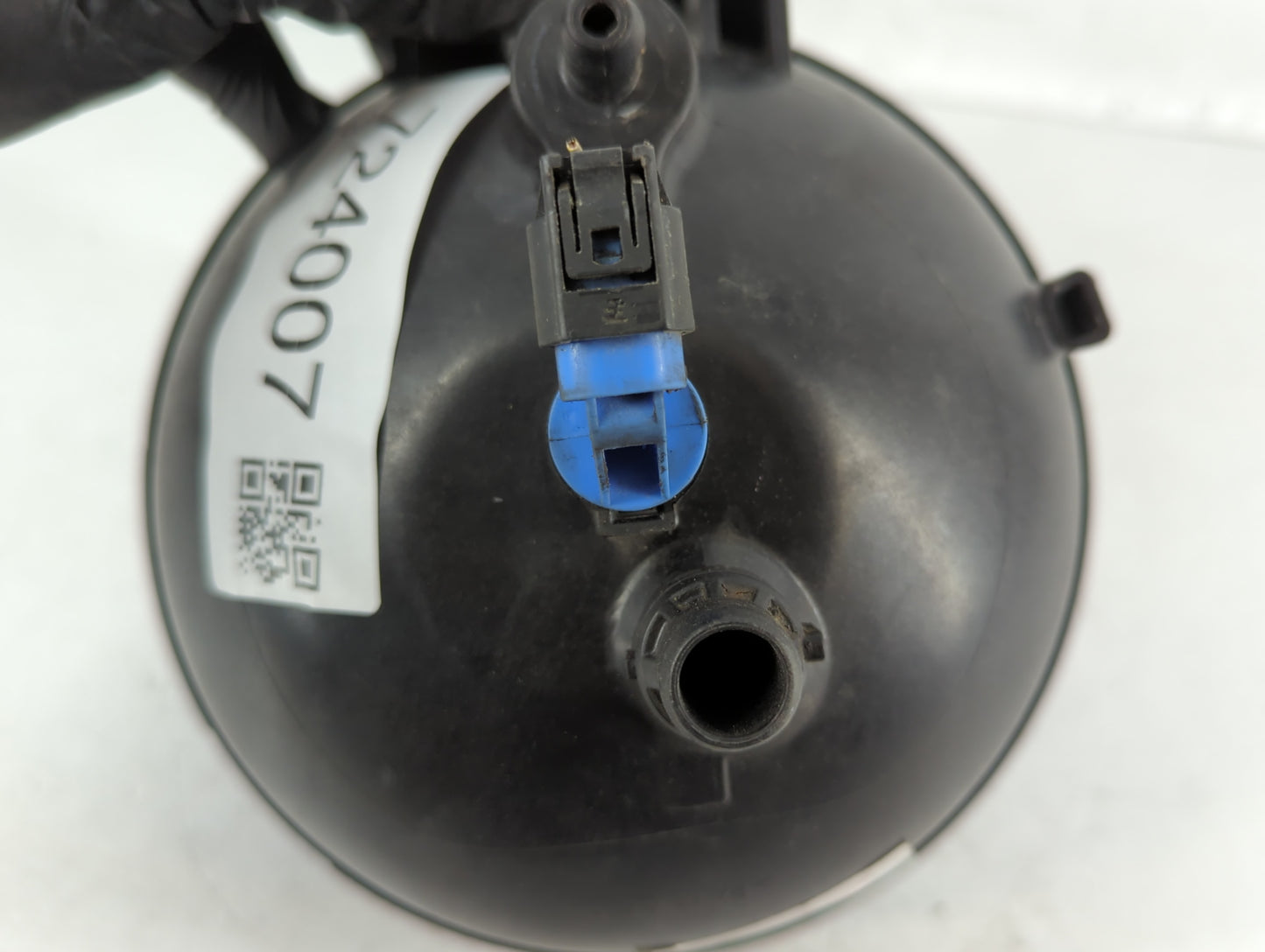 2011-2014 Bmw X3 Radiator Coolant Overflow Expansion Tank Bottle - Oemusedautoparts1.com