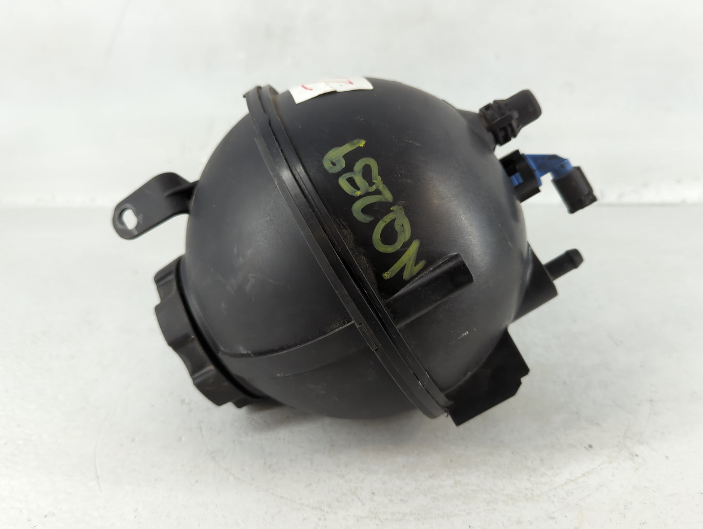 2011-2014 Bmw X3 Radiator Coolant Overflow Expansion Tank Bottle - Oemusedautoparts1.com