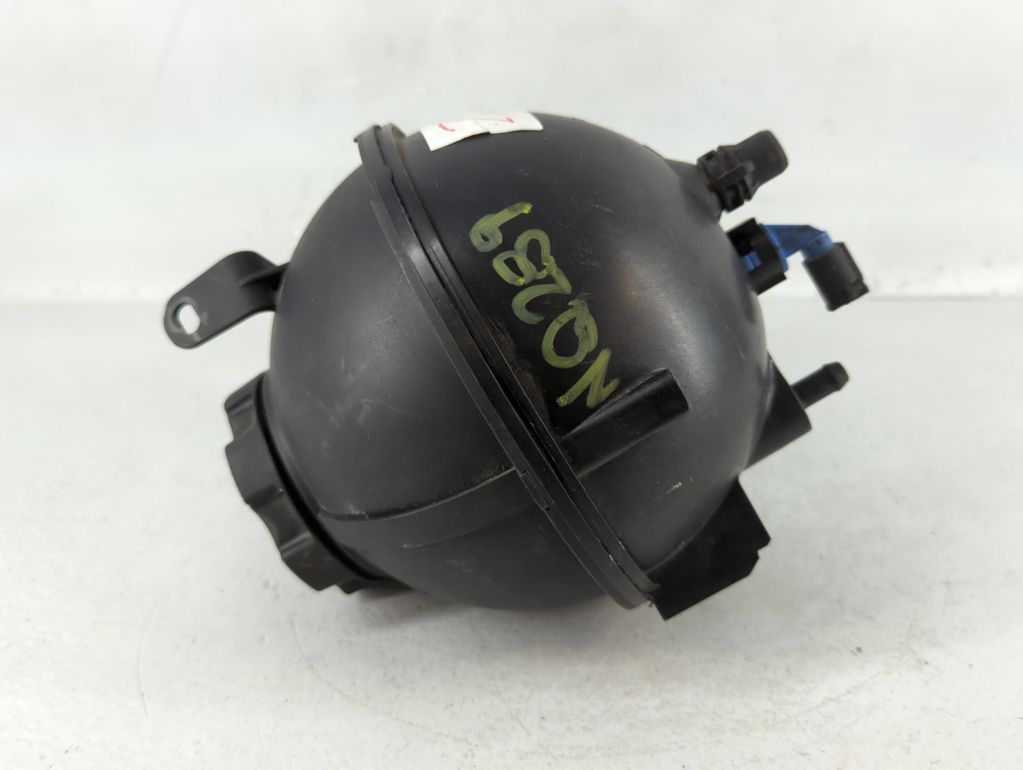 2011-2014 Bmw X3 Radiator Coolant Overflow Expansion Tank Bottle - Oemusedautoparts1.com