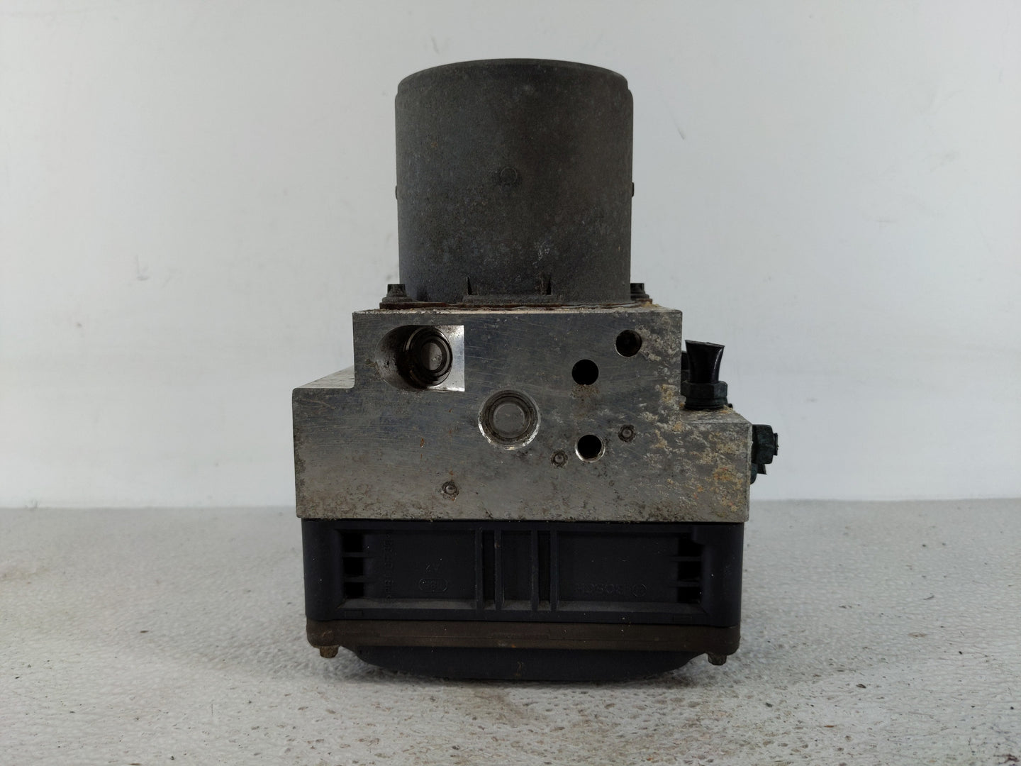 2012-2013 Bmw X5 ABS Pump Control Module Replacement P/N:3452 6798286-01 Fits Fits 2012 2013 2014 OEM Used Auto Parts - Oemu