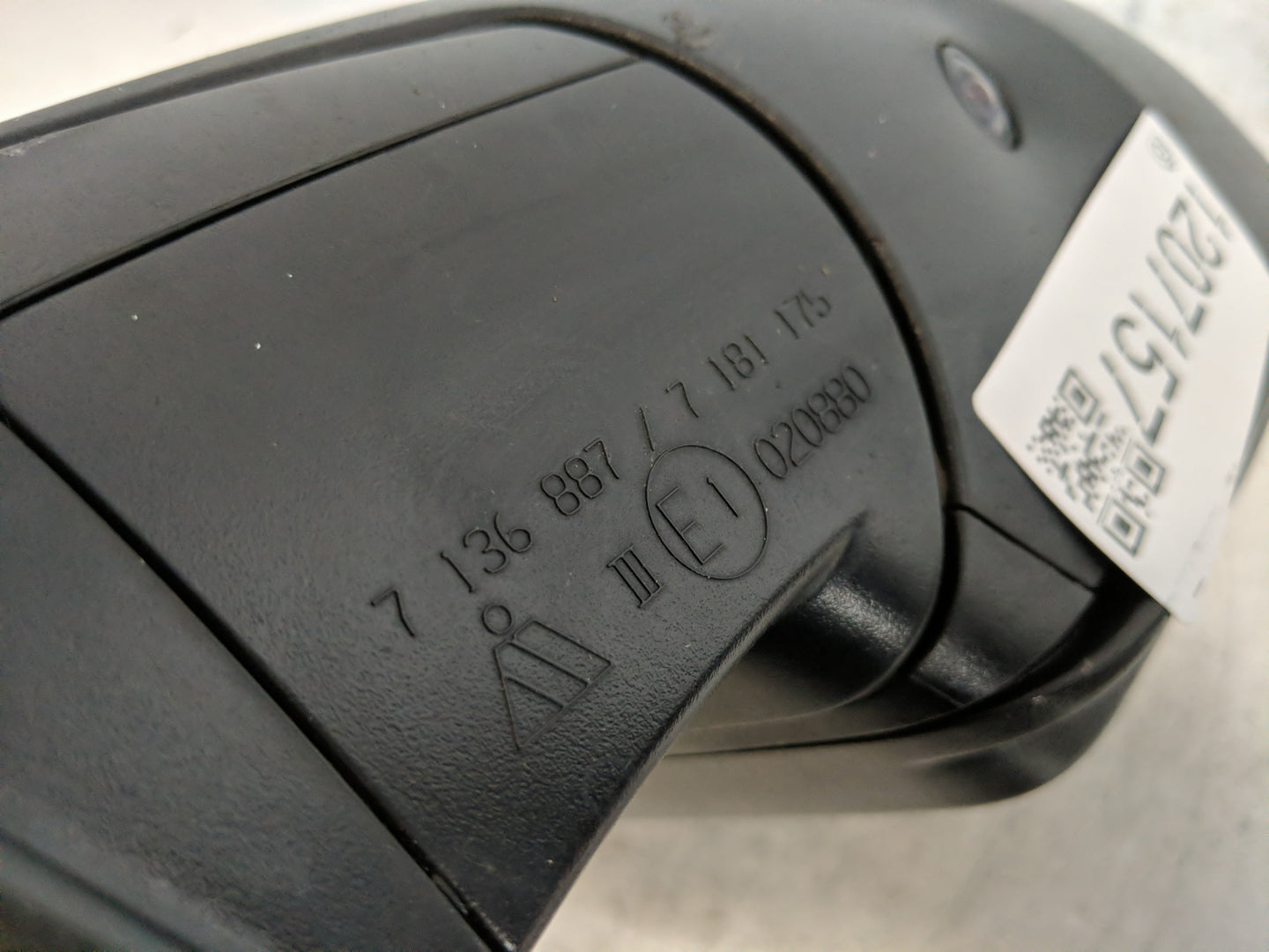 2007-2013 Bmw X5 Side Mirror Replacement Driver Left View Door Mirror P/N:7 181 175 7 136 887 Fits OEM Used Auto Parts - Oem
