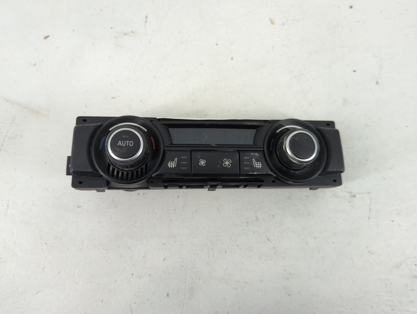 2007-2013 Bmw X5 Climate Control Module Temperature AC/Heater Replacement P/N:9 215 515-01 Fits OEM Used Auto Parts - Oemuse