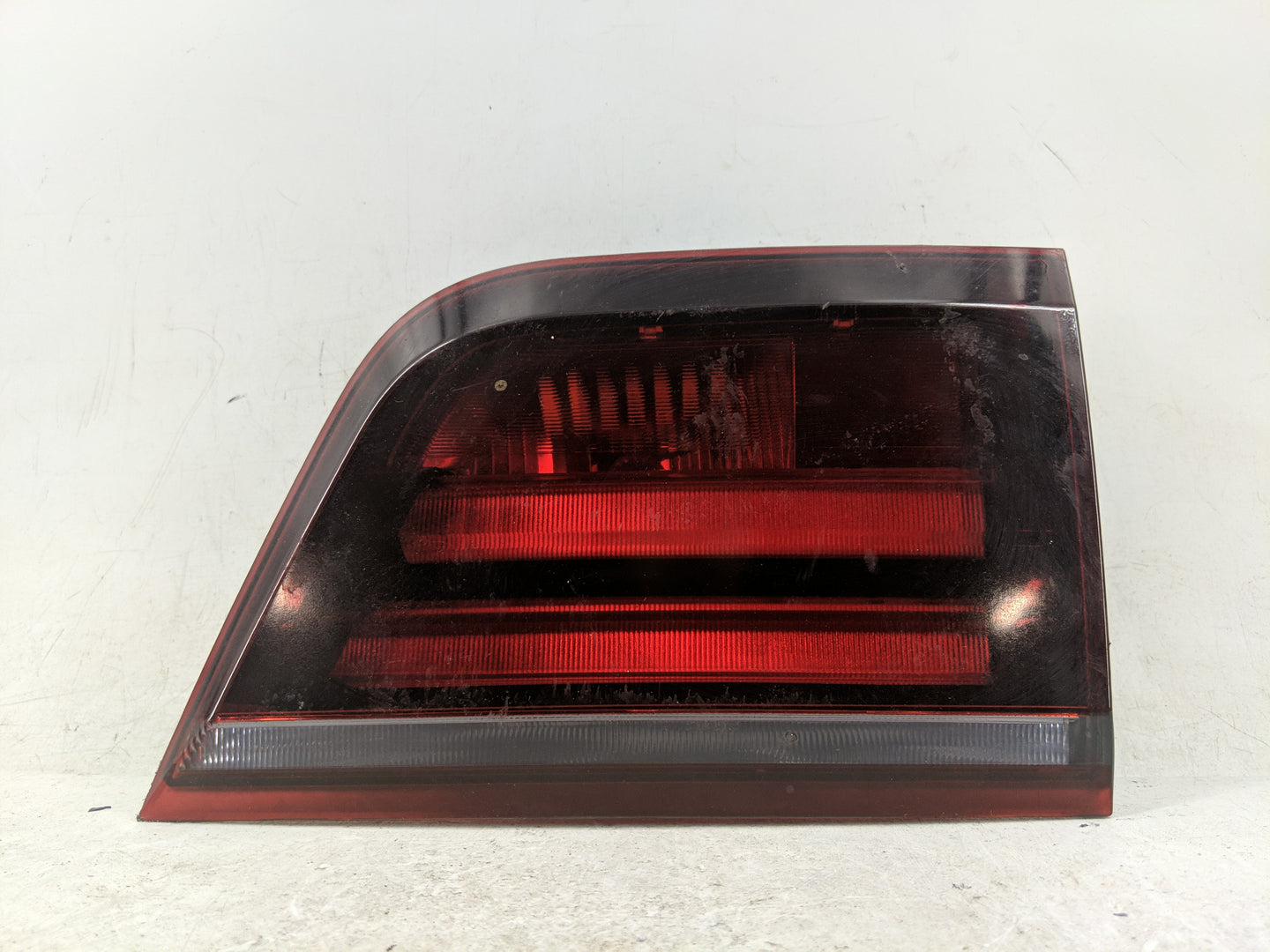 2012 Bmw X5 Tail Light Assembly Passenger Right OEM P/N:F00HTB401900 Fits OEM Used Auto Parts - Oemusedautoparts1.com