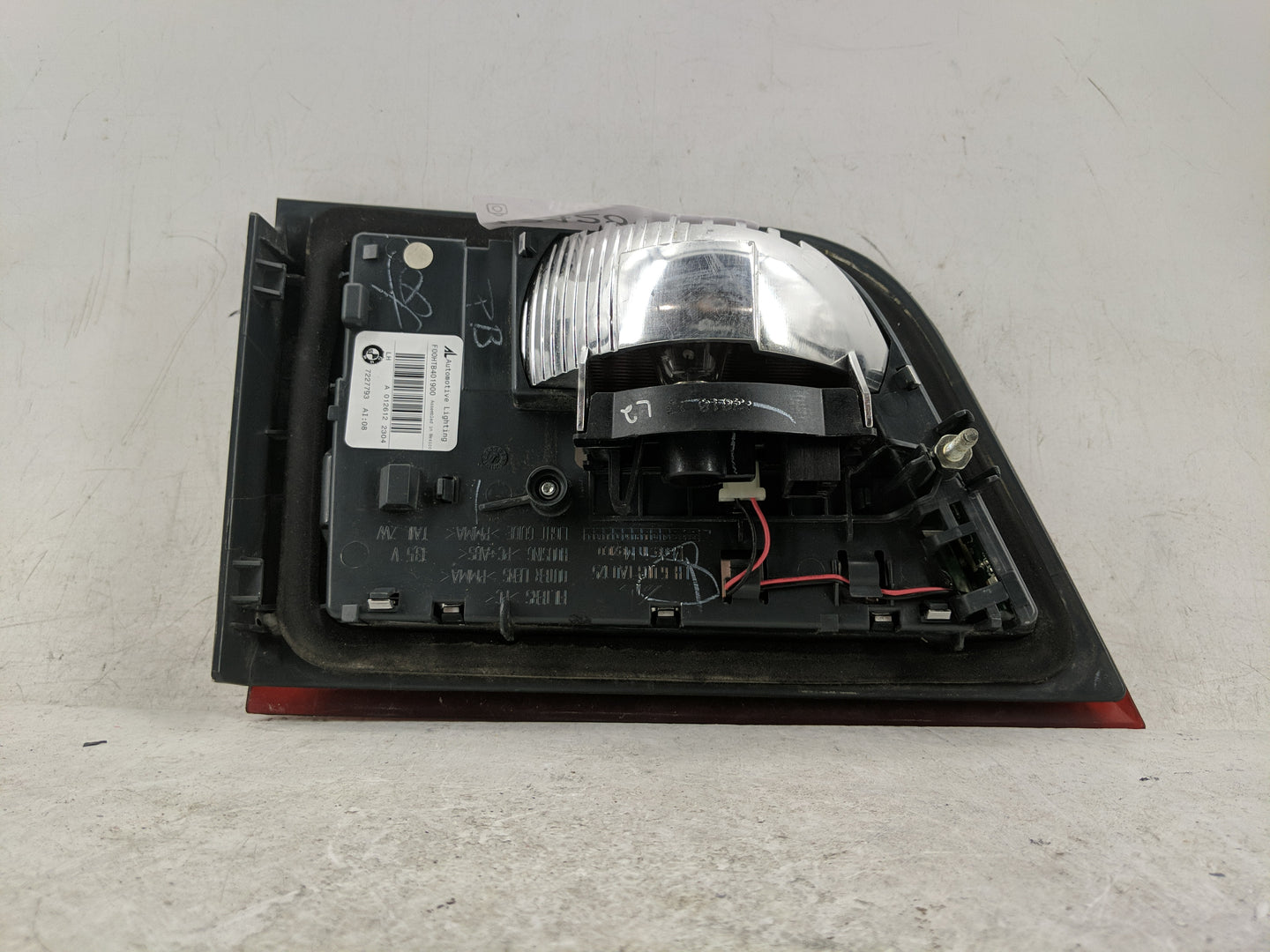 2012 Bmw X5 Tail Light Assembly Passenger Right OEM P/N:F00HTB401900 Fits OEM Used Auto Parts - Oemusedautoparts1.com