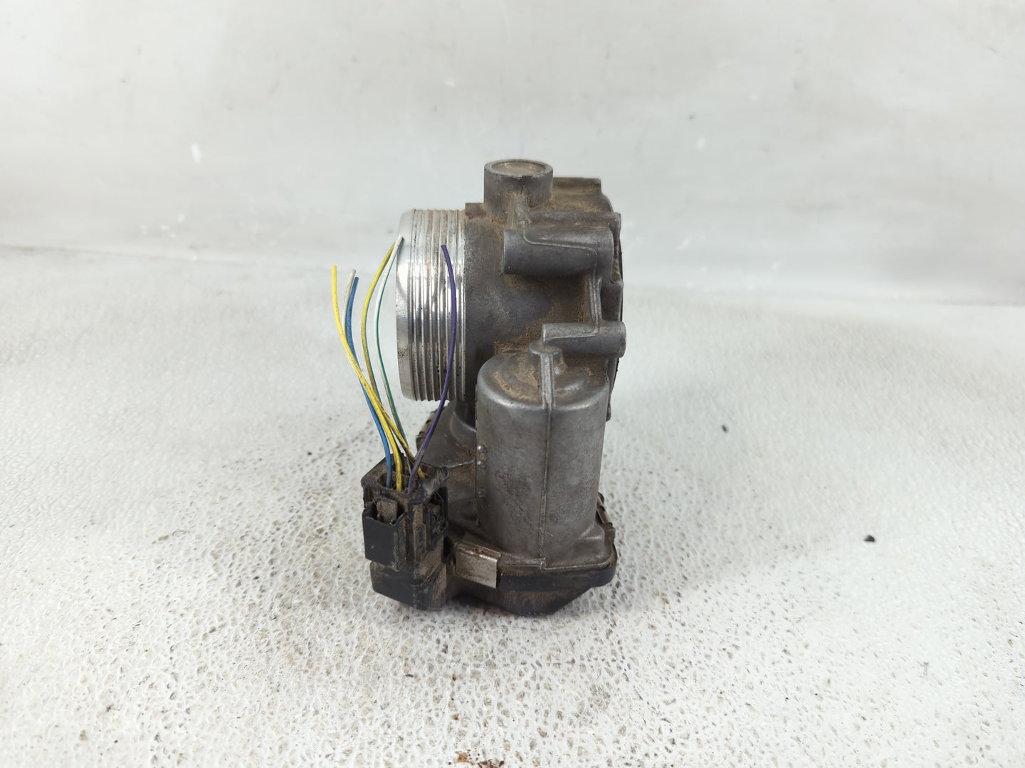 2011-2018 Bmw X5 Throttle Body P/N:A2C53374893 1354 7555944-03 Fits OEM Used Auto Parts - Oemusedautoparts1.com