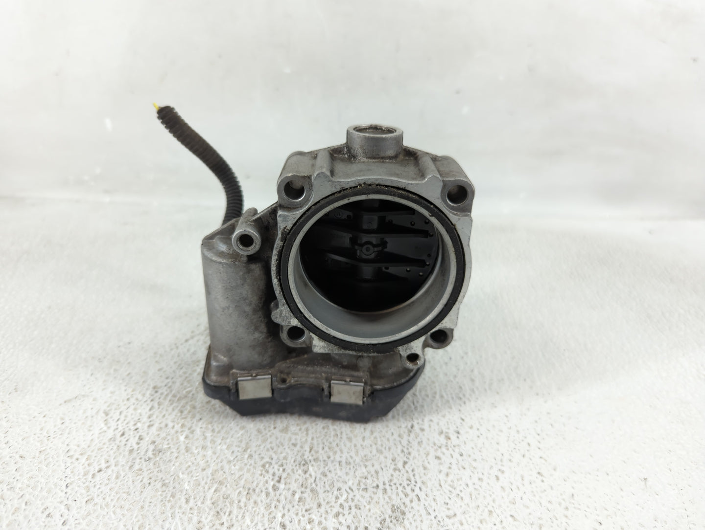 2011-2018 Bmw X5 Throttle Body P/N:1354 7555944-03 Fits Fits 2010 2011 2012 2013 2014 2015 2016 2017 2018 2019 2020 OEM Used