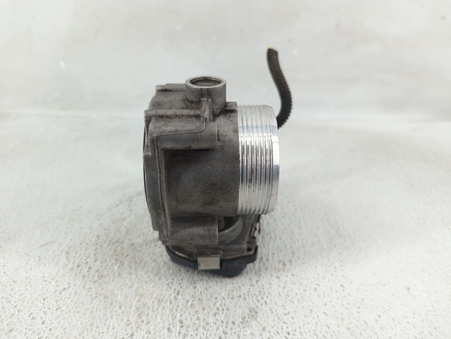 2011-2018 Bmw X5 Throttle Body P/N:1354 7555944-03 Fits Fits 2010 2011 2012 2013 2014 2015 2016 2017 2018 2019 2020 OEM Used