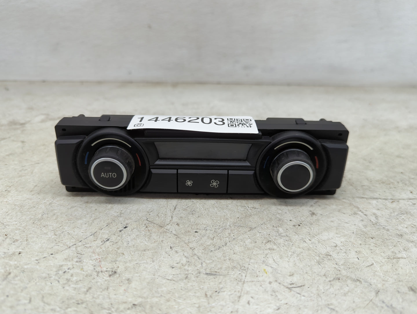 2007-2013 Bmw X5 Climate Control Module Temperature AC/Heater Replacement P/N:9 215 514-01 90025-187 Fits OEM Used Auto Part