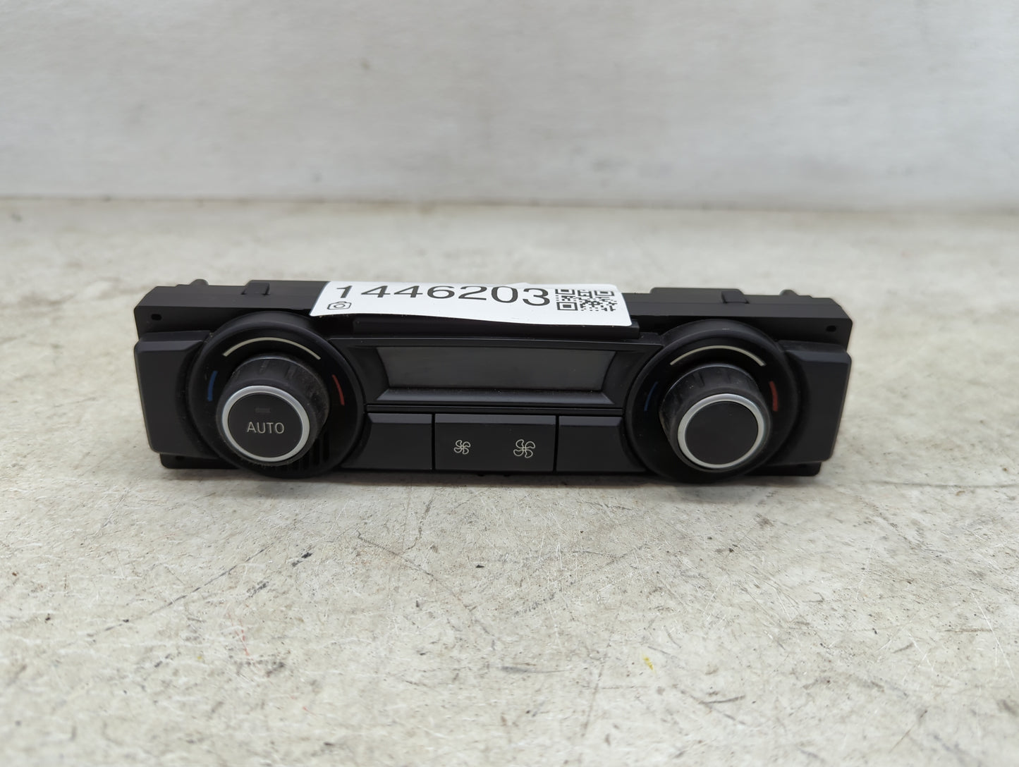 2007-2013 Bmw X5 Climate Control Module Temperature AC/Heater Replacement P/N:9 215 514-01 90025-187 Fits OEM Used Auto Part