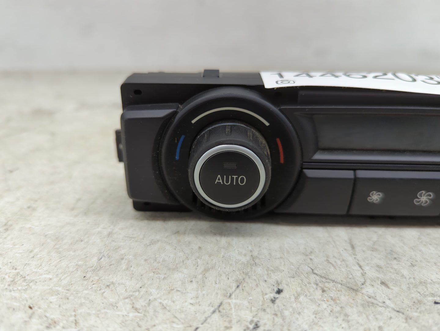 2007-2013 Bmw X5 Climate Control Module Temperature AC/Heater Replacement P/N:9 215 514-01 90025-187 Fits OEM Used Auto Part