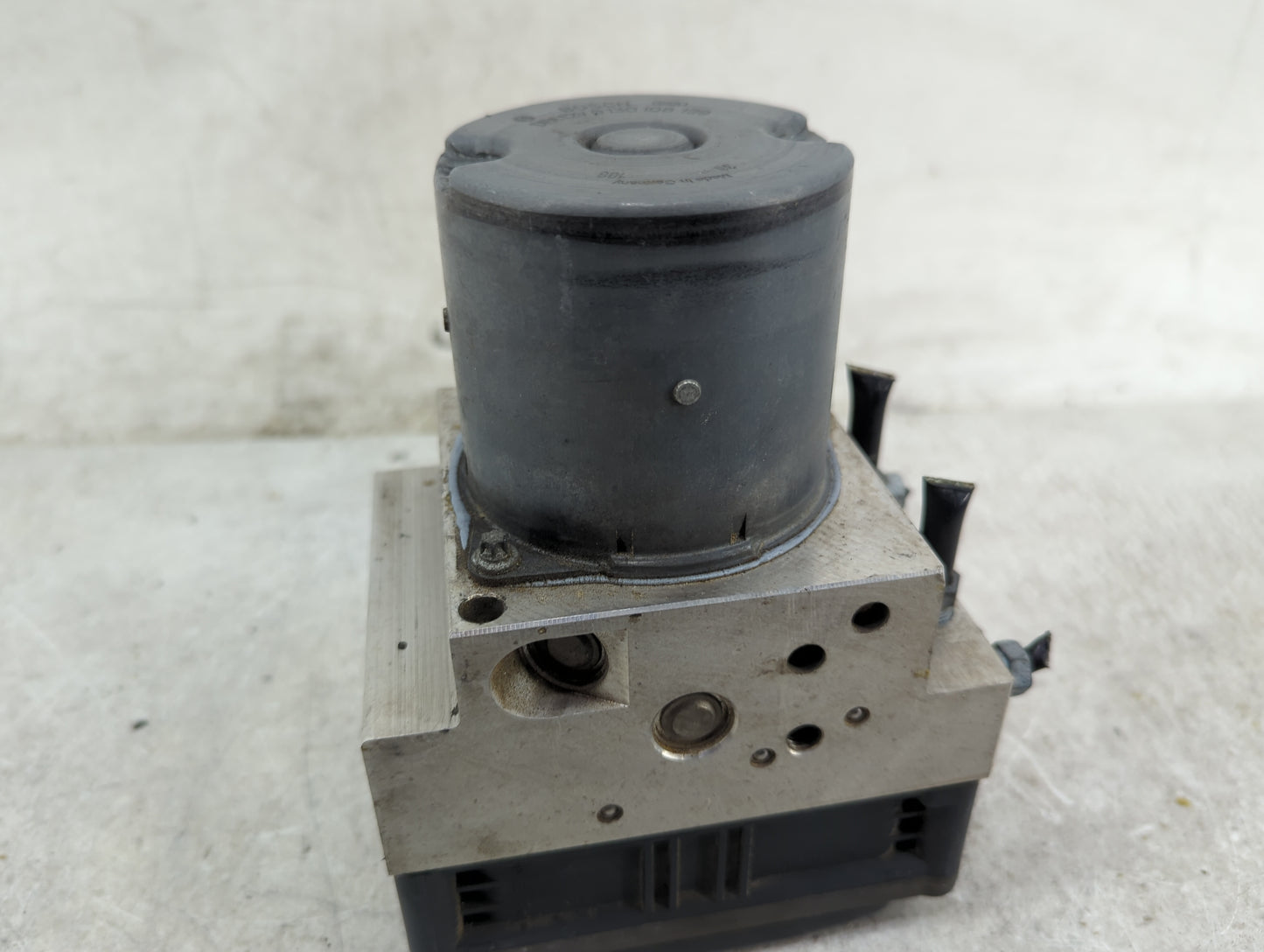 2007-2013 Bmw X5 ABS Pump Control Module Replacement P/N:0265250527 34516780126-07 Fits OEM Used Auto Parts - Oemusedautopar