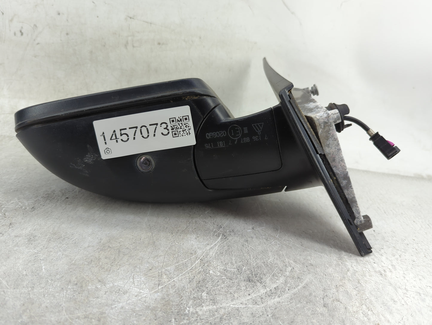 2010-2013 Bmw X5 Driver Side View Mirror - Left Door Mirror OEM Used - Oemusedautoparts1.com