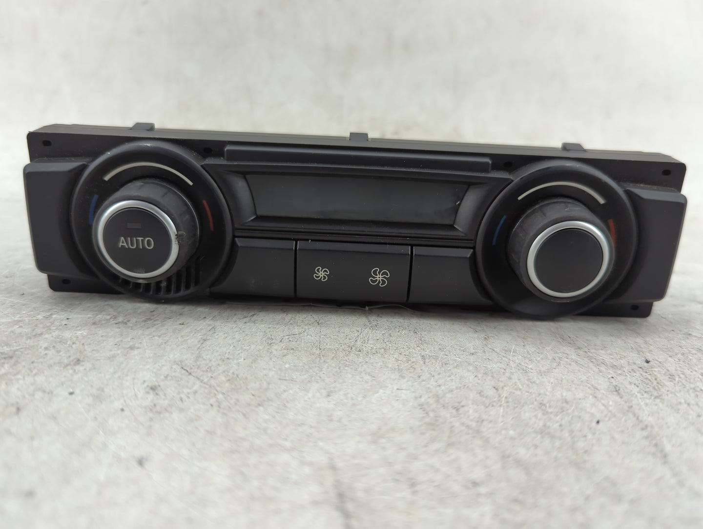 2007-2013 Bmw X5 Climate Control Module Temperature AC/Heater Replacement P/N:9 215 514 Fits OEM Used Auto Parts - Oemusedau