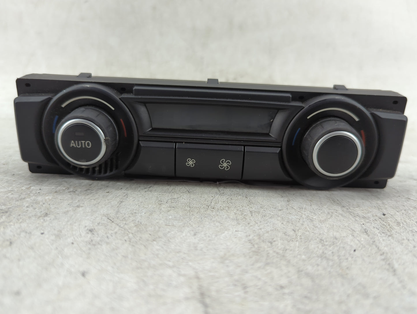 2007-2013 Bmw X5 Climate Control Module Temperature AC/Heater Replacement P/N:9 215 514 Fits OEM Used Auto Parts - Oemusedau