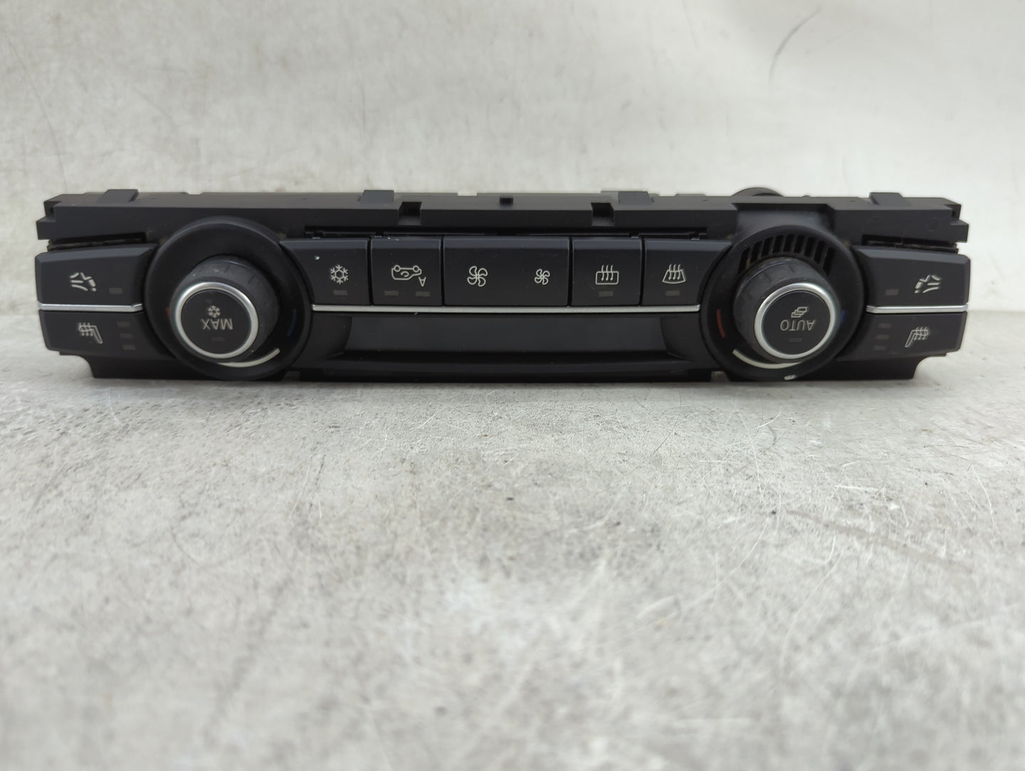 2007-2013 Bmw X5 Climate Control Module Temperature AC/Heater Replacement P/N:9 262 781-01 Fits OEM Used Auto Parts - Oemuse