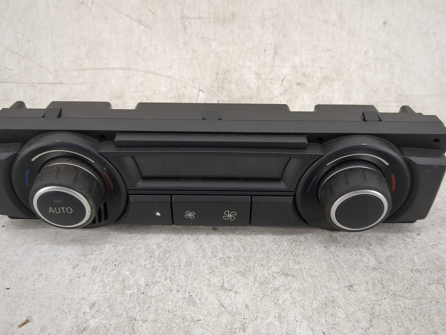 2007-2013 Bmw X5 Climate Control Module Temperature AC/Heater Replacement P/N:9 215 514 Fits OEM Used Auto Parts - Oemusedau