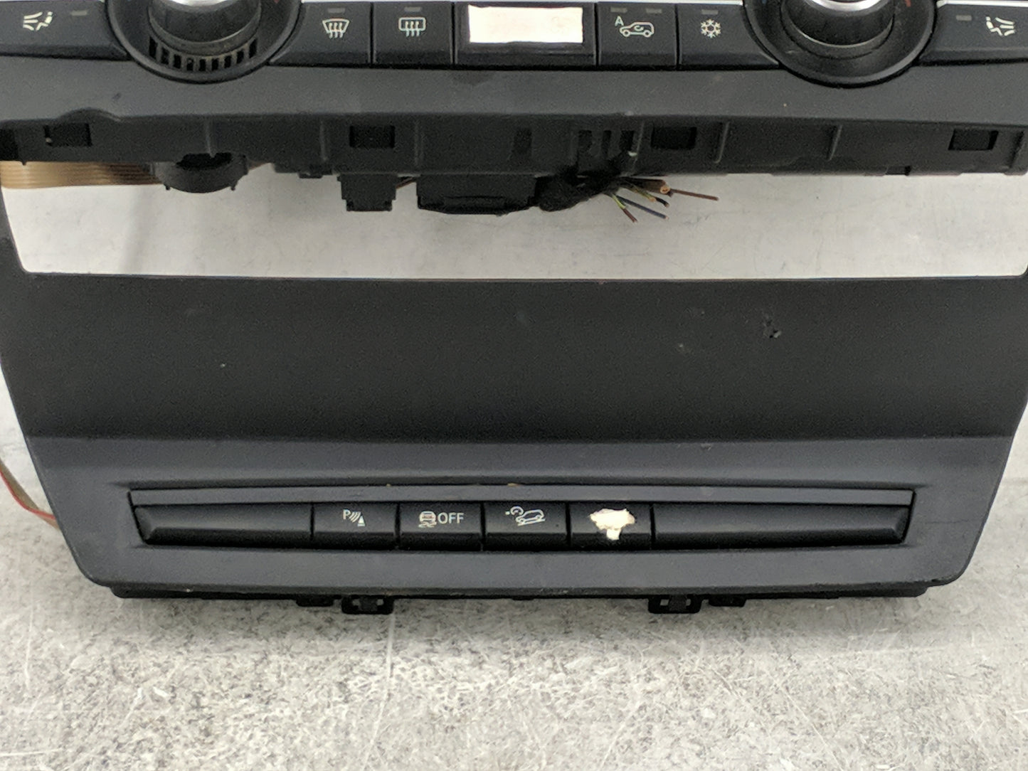 2007-2013 Bmw X5 Climate Control Module Temperature AC/Heater Replacement P/N:9234335-02/Y 9208218-03 Fits OEM Used Auto Par