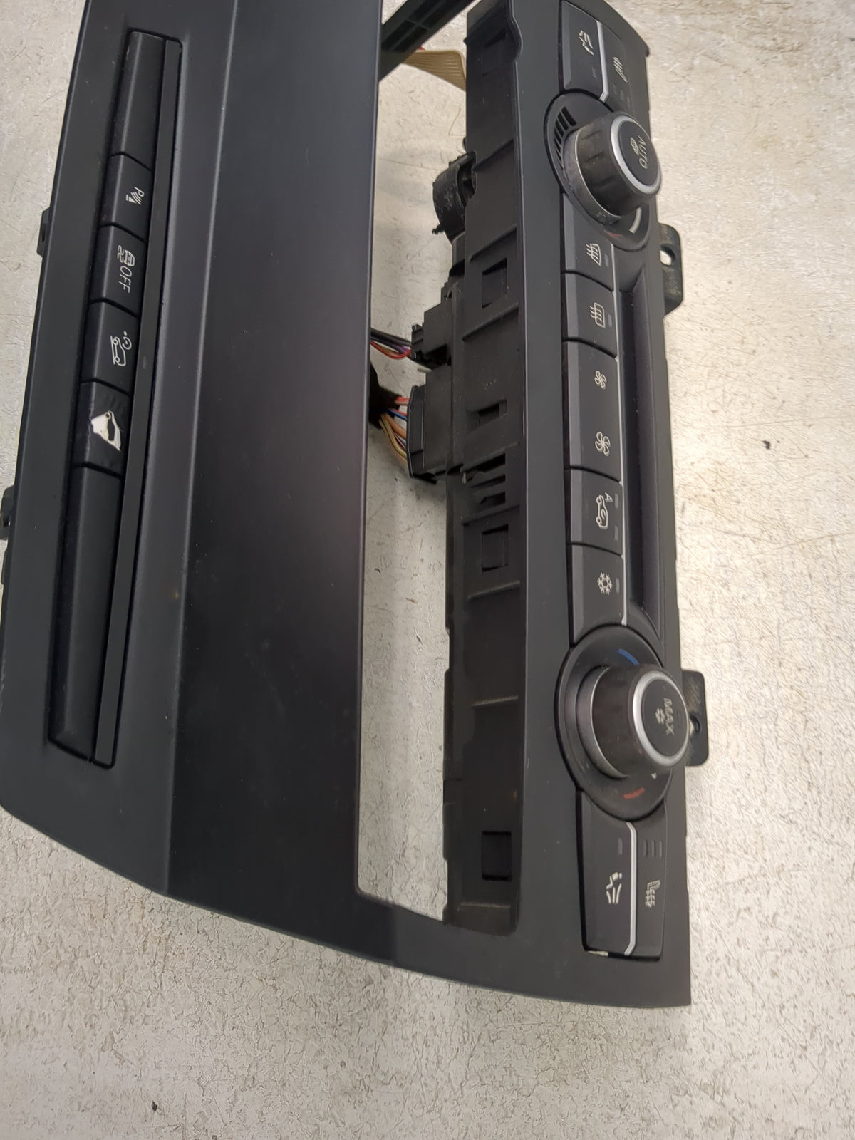 2007-2013 Bmw X5 Climate Control Module Temperature AC/Heater Replacement P/N:9219974-01 9269218-01 Fits OEM Used Auto Parts