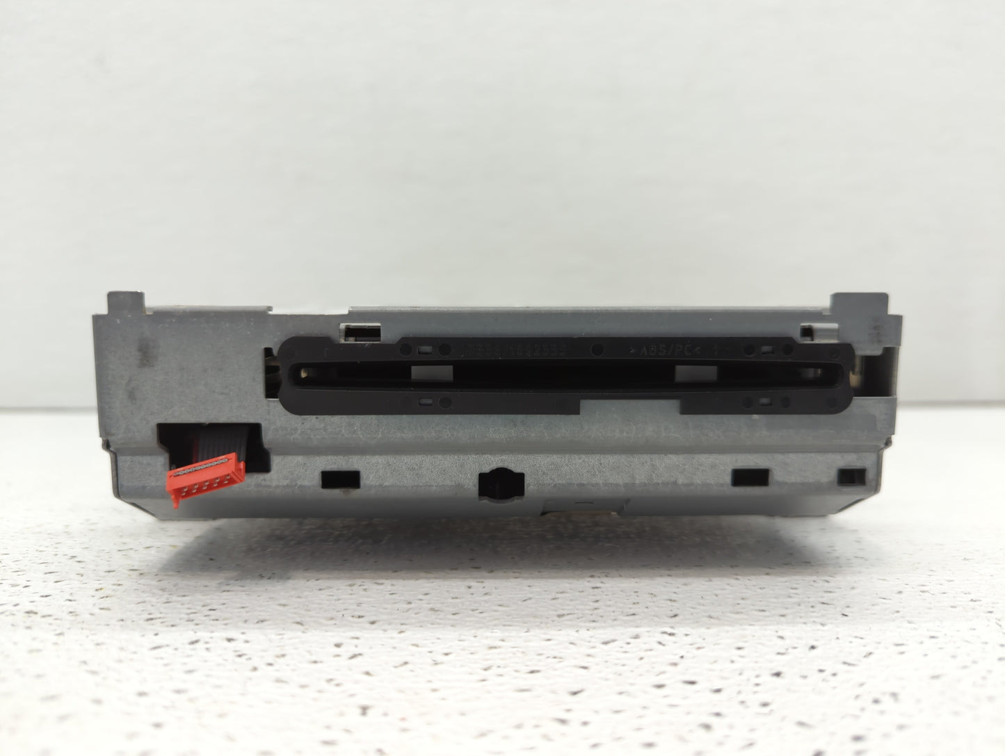 2012 Bmw X5 Radio AM FM Cd Player Receiver Replacement P/N:9 263 943 01 Fits OEM Used Auto Parts - Oemusedautoparts1.com
