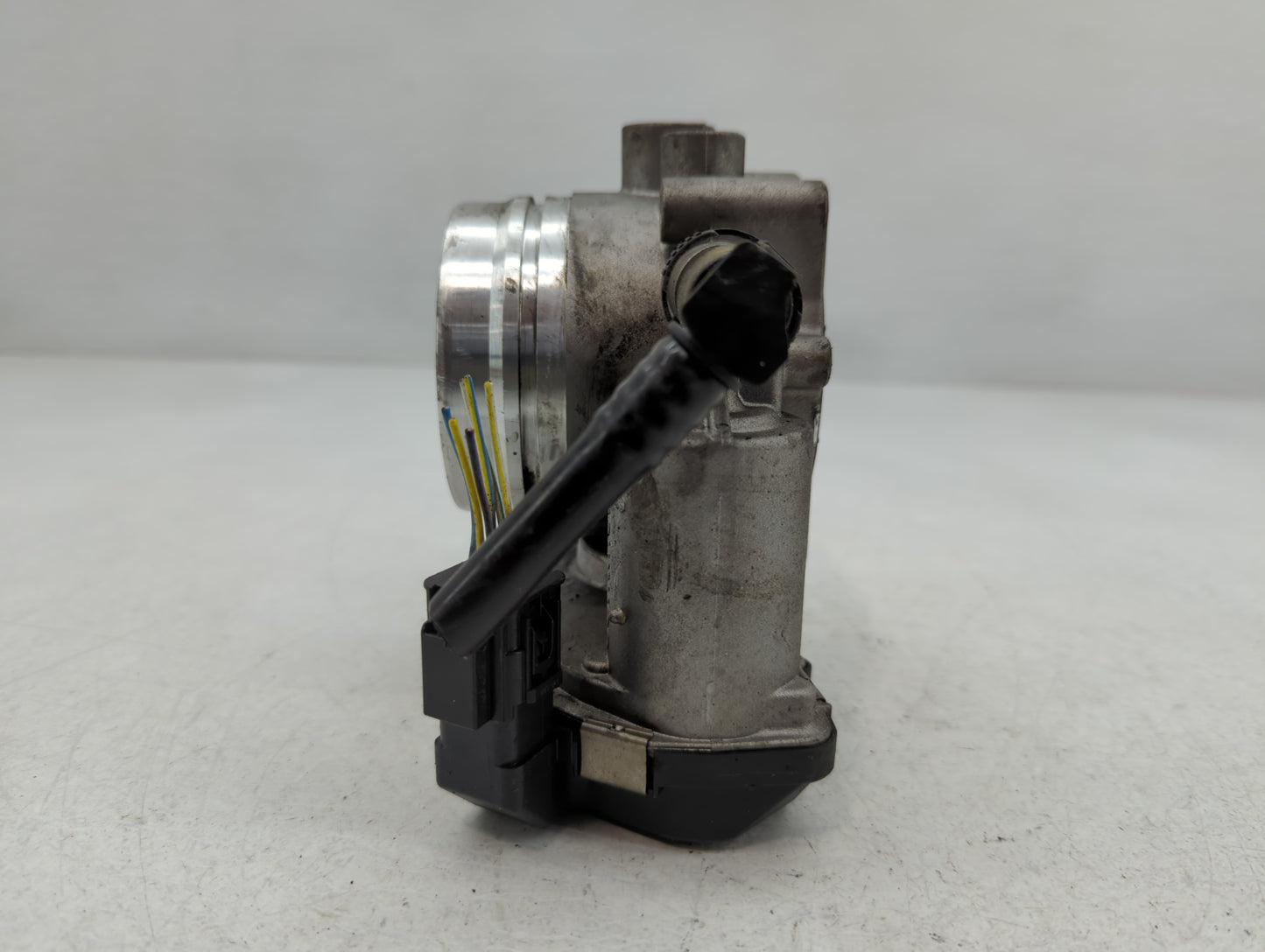 2011-2018 Bmw X5 Throttle Body P/N:13547597871-01 Fits Fits 2010 2011 2012 2013 2014 2015 2016 2017 2018 2019 2020 OEM Used 