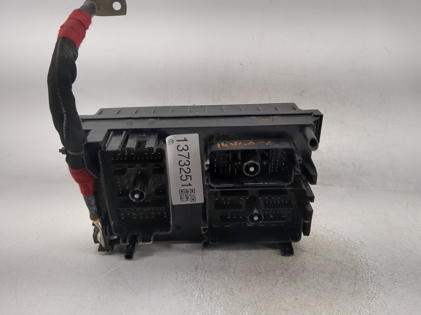 2012 Buick Cascada Fusebox Fuse Box Panel Relay Module P/N:13403357 Fits OEM Used Auto Parts - Oemusedautoparts1.com