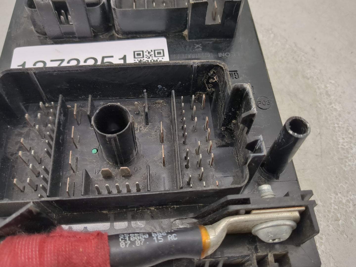 2012 Buick Cascada Fusebox Fuse Box Panel Relay Module P/N:13403357 Fits OEM Used Auto Parts - Oemusedautoparts1.com