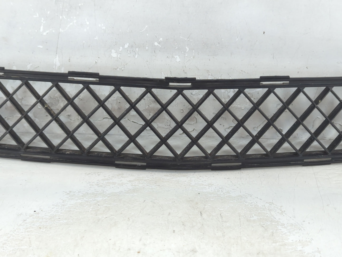2008-2012 Buick Enclave Front Grille Bumper Not Included - Oemusedautoparts1.com