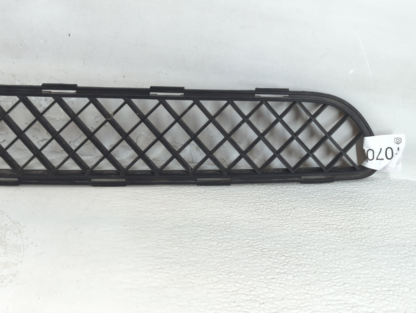2008-2012 Buick Enclave Front Grille Bumper Not Included - Oemusedautoparts1.com