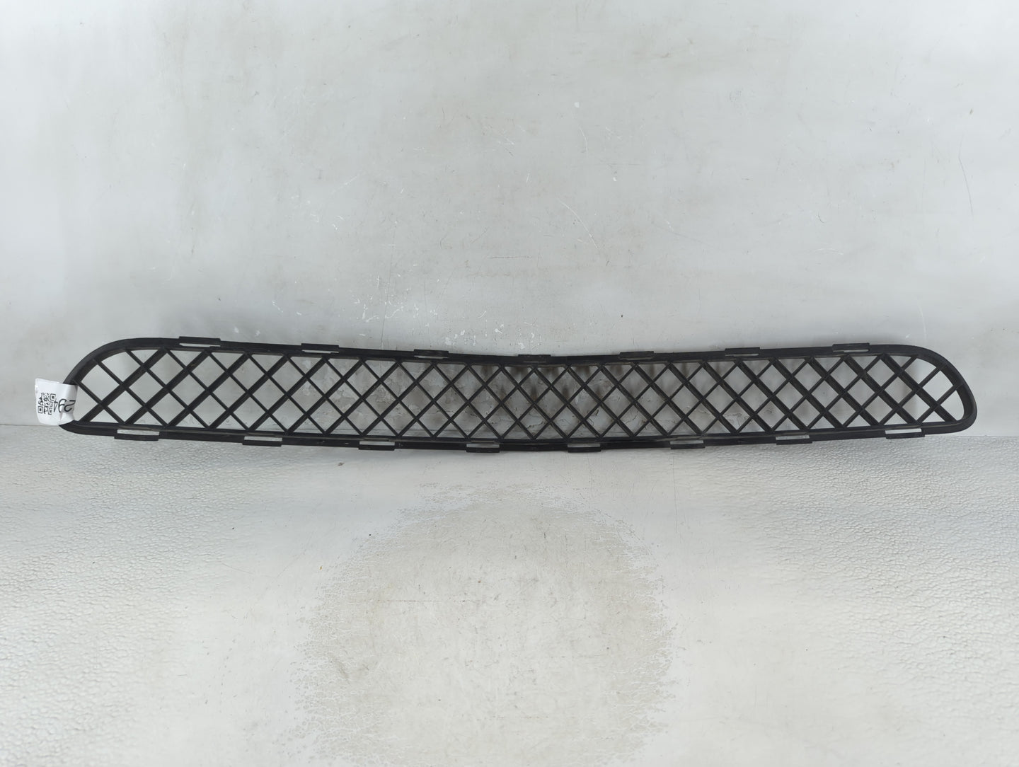 2008-2012 Buick Enclave Front Grille Bumper Not Included - Oemusedautoparts1.com