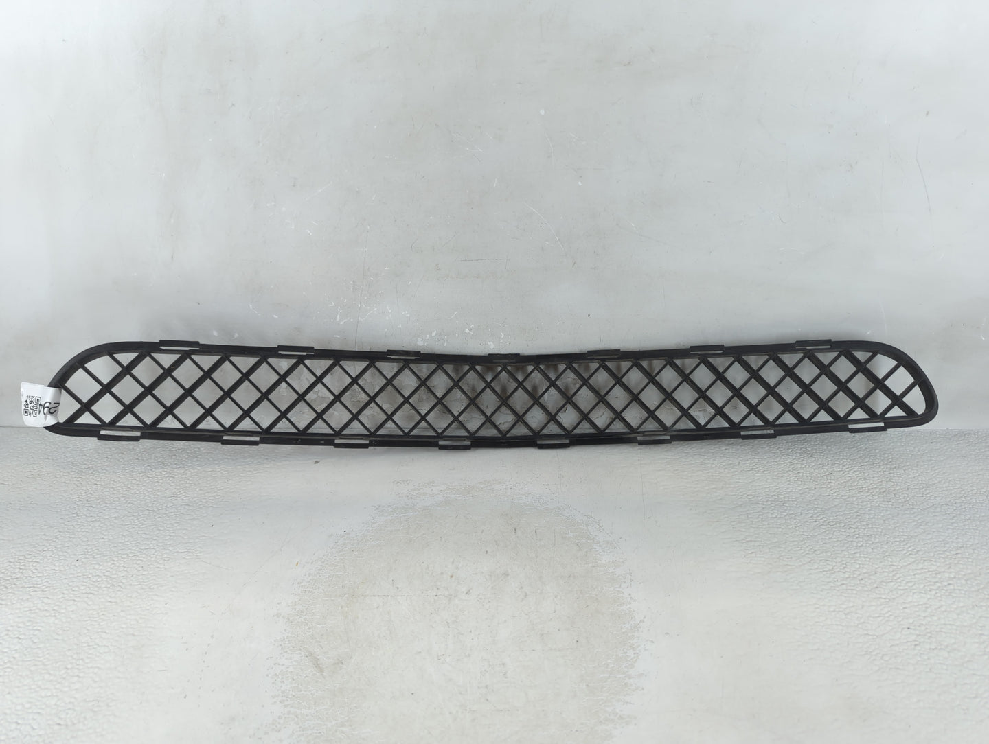 2008-2012 Buick Enclave Front Grille Bumper Not Included - Oemusedautoparts1.com