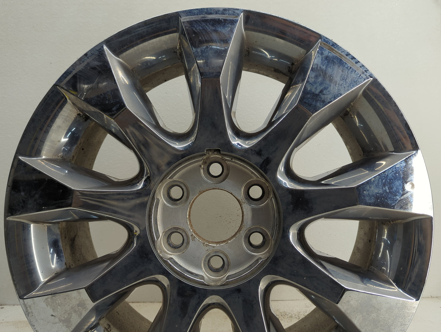 2010-2012 Buick Enclave Oem Wheel Rim - Oemusedautoparts1.com
